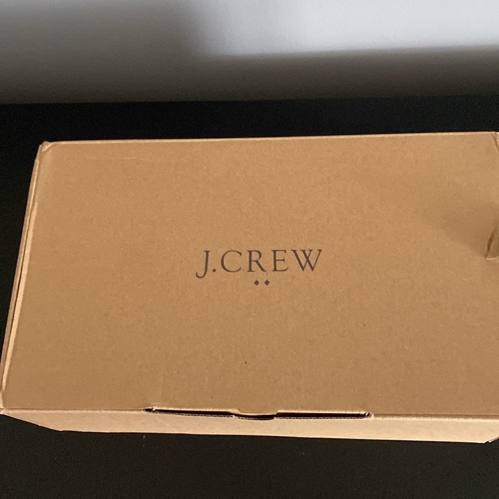 J. Crew Classic Black Loafers w Gold Accent Bar Size 8.5M Brand New in Box - Picture 9 of 11